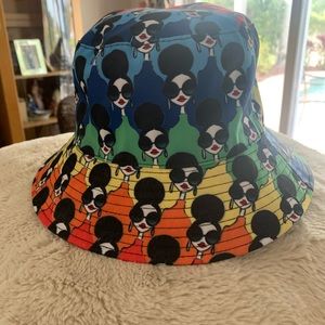 Stylish Alice snd Olivia reversible hat